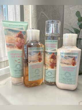 NWT Bath & Body Works Neapolitan Ice Cream Body Care Set - Mint Pink